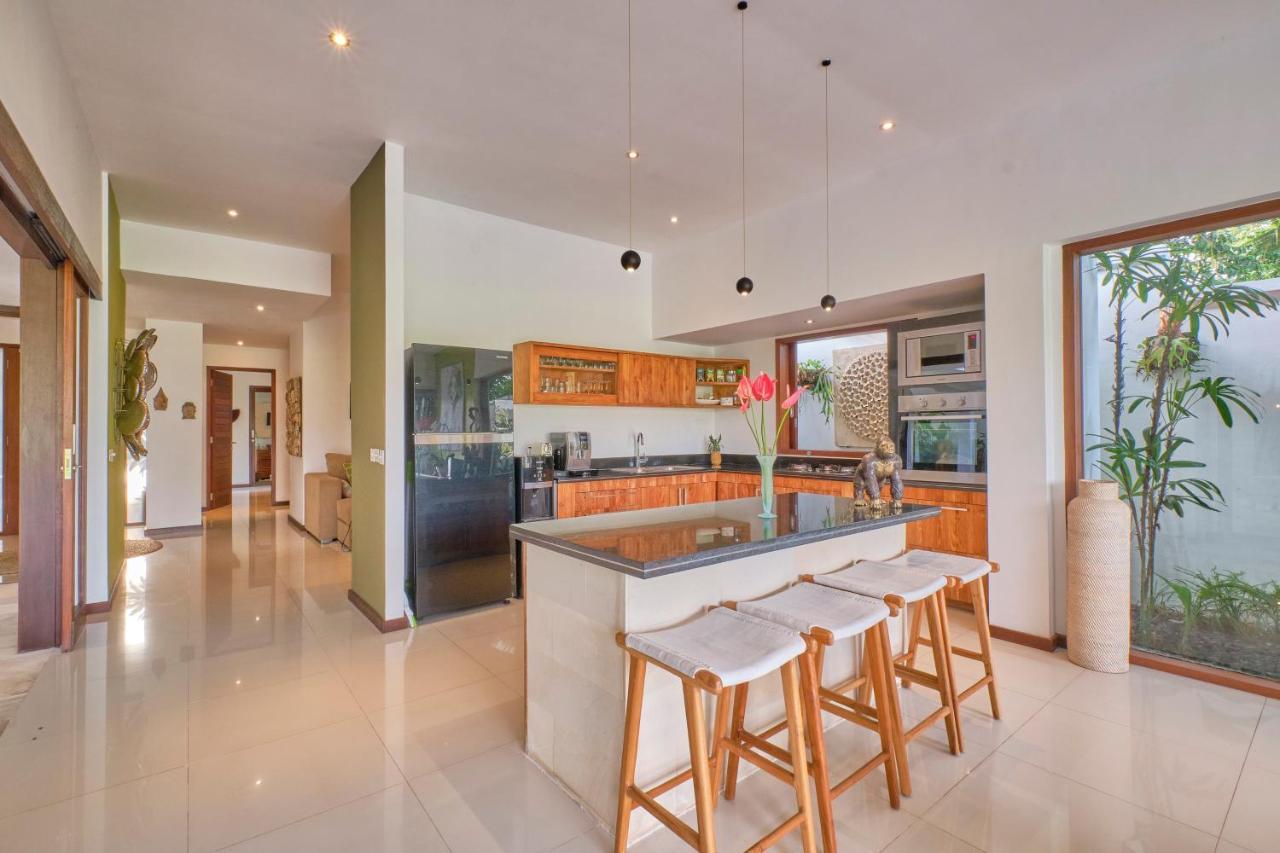 Villa Balinese Luxurious Elegance Ubud Buitenkant foto